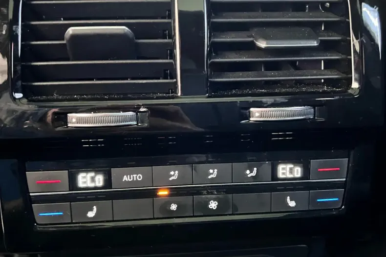 Volkswagen Touareg din 2021 cu 78.073 km - oferta VOL156094 - foto 19