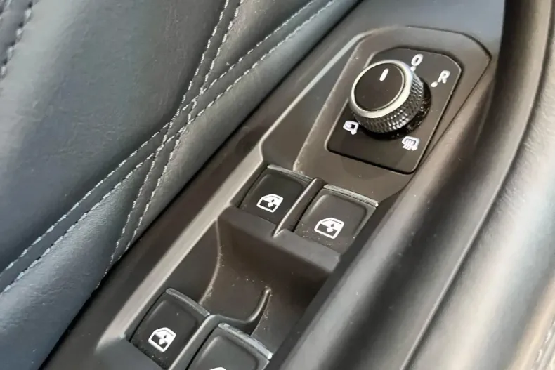 Volkswagen Touareg din 2021 cu 78.073 km - oferta VOL156094 - foto 21