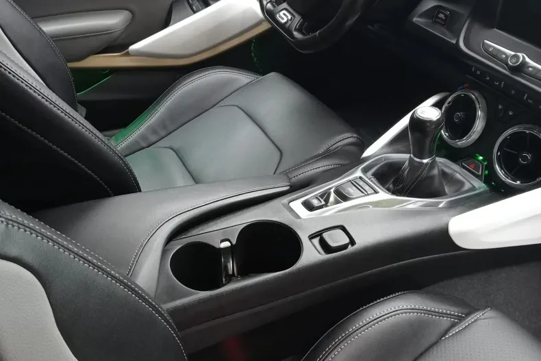 Chevrolet Camaro din 2022 cu 45.464 km - oferta CHE156097 - foto 3