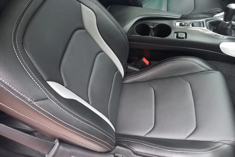 Chevrolet Camaro din 2022 cu 45.464 km - oferta CHE156097 - foto 11