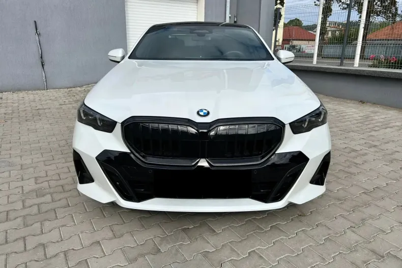 BMW Seria 5 din 2024 cu 22.000 km - oferta BMW156098 - foto 1