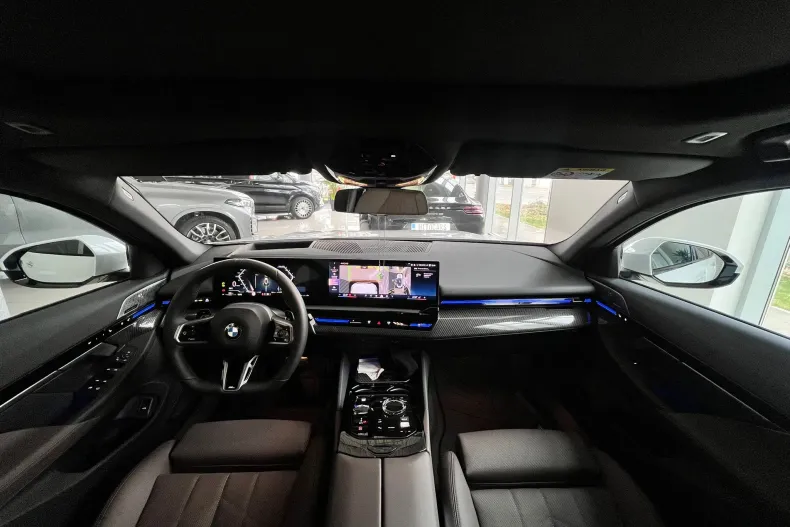 BMW Seria 5 din 2024 cu 22.000 km - oferta BMW156098 - foto 24