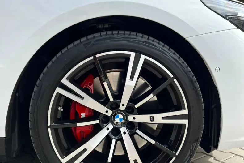 BMW Seria 5 din 2024 cu 22.000 km - oferta BMW156098 - foto 28