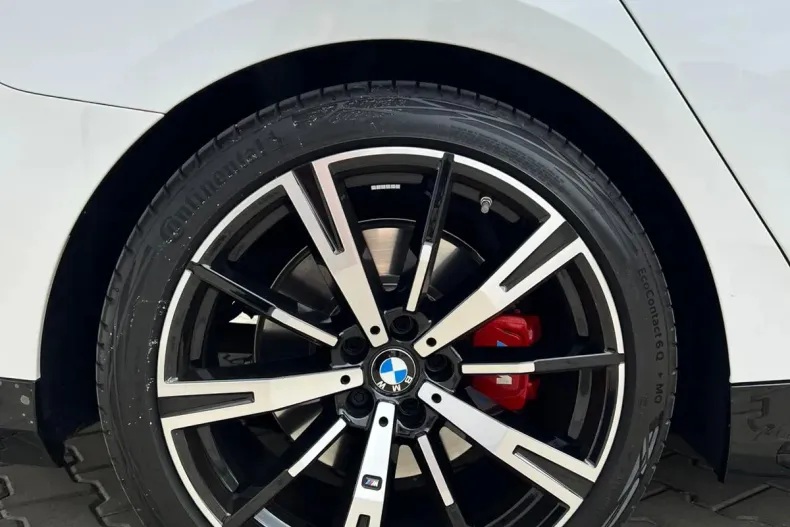 BMW Seria 5 din 2024 cu 22.000 km - oferta BMW156098 - foto 30