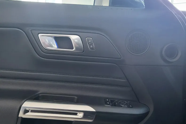 Ford Mustang din 2020 cu 95.449 km - oferta FOR156104 - foto 9