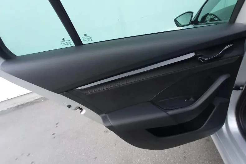 Skoda Octavia din 2021 cu 92.477 km - oferta SKO156110 - foto 22