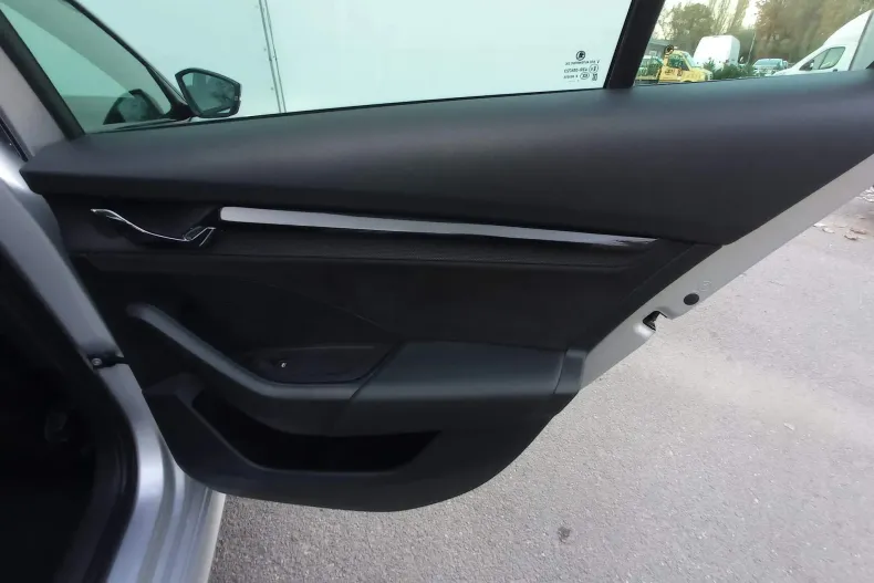 Skoda Octavia din 2021 cu 92.477 km - oferta SKO156110 - foto 27