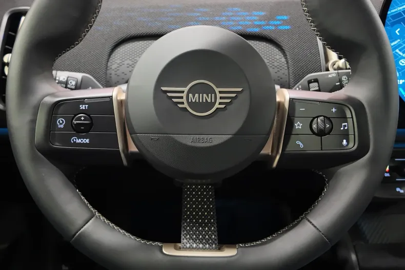 MINI Countryman din 2024 cu 7.300 km - oferta MIN156111 - foto 20