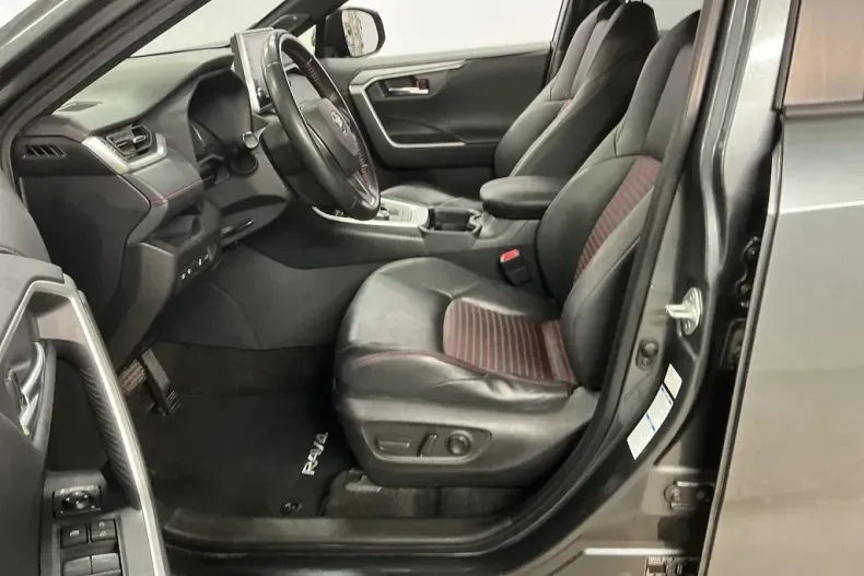 Toyota RAV4 din 2021 cu 139.608 km - oferta TOY156121 - foto 7