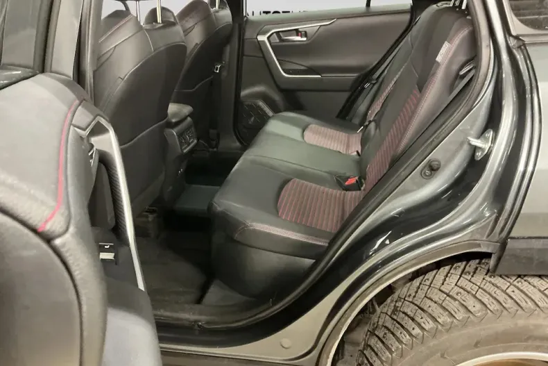 Toyota RAV4 din 2021 cu 139.608 km - oferta TOY156121 - foto 8