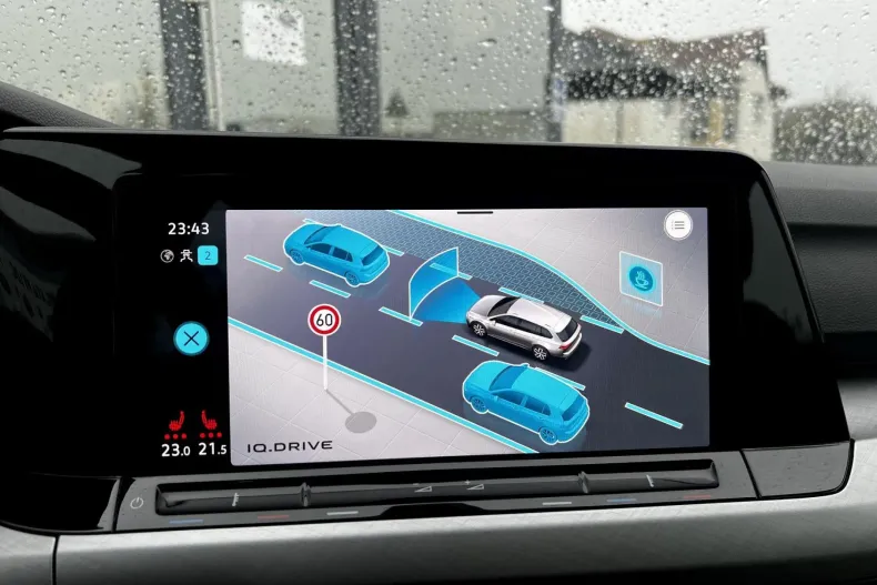 Volkswagen Golf din 2022 cu 123.375 km - oferta VOL156123 - foto 24