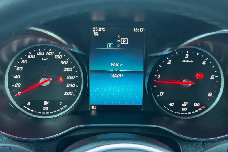 Mercedes-Benz GLC din 2020 cu 140.000 km - oferta MER156125 - foto 17