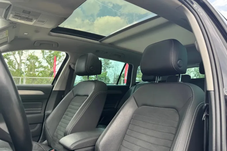 Volkswagen Passat din 2022 cu 179.300 km - oferta VOL156127 - foto 6