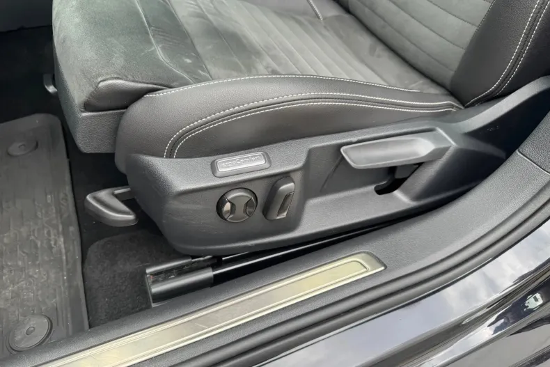 Volkswagen Passat din 2022 cu 179.300 km - oferta VOL156127 - foto 21