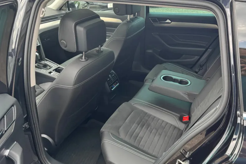 Volkswagen Passat din 2022 cu 179.300 km - oferta VOL156127 - foto 22