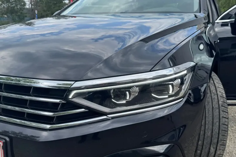 Volkswagen Passat din 2022 cu 179.300 km - oferta VOL156127 - foto 25