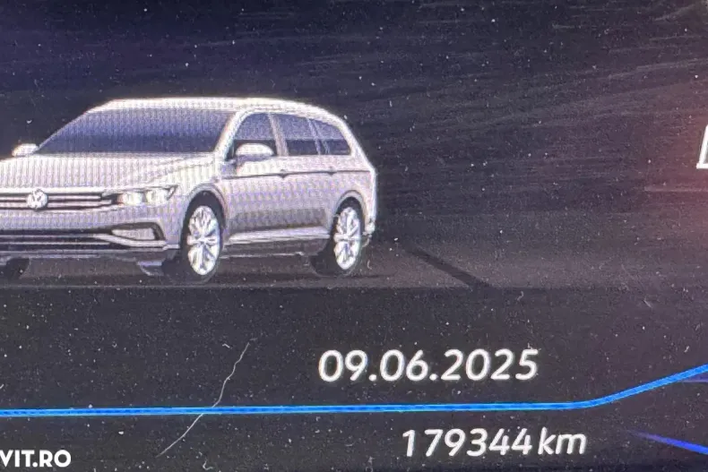 Volkswagen Passat din 2022 cu 179.300 km - oferta VOL156127 - foto 36