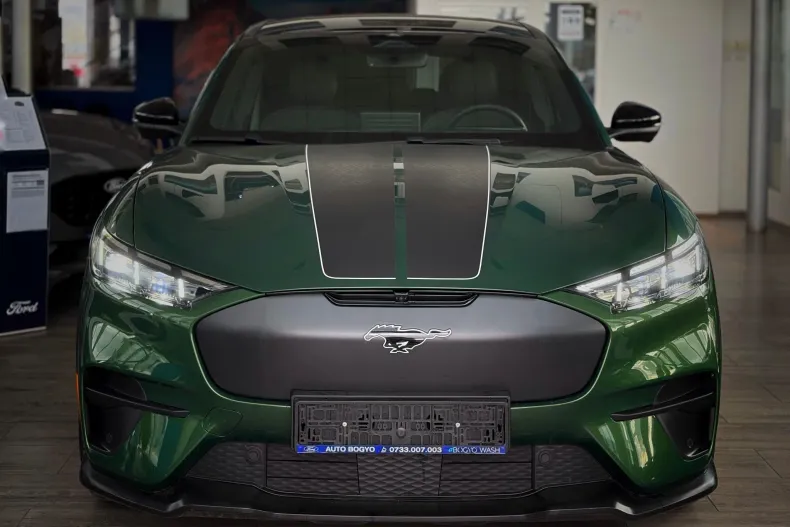 Ford Mustang Mach-E din 2024 cu 10.902 km - oferta FOR156132 - foto 1