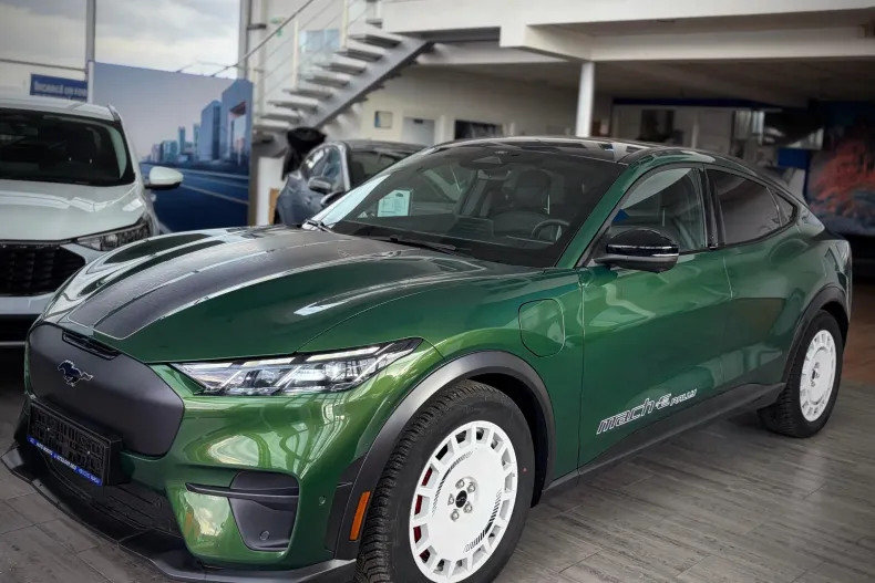 Ford Mustang Mach-E din 2024 cu 10.902 km - oferta FOR156132 - foto 3