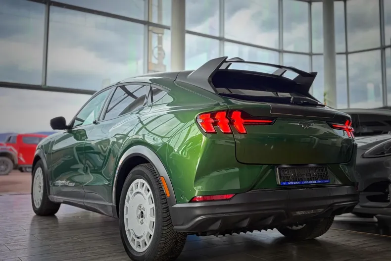 Ford Mustang Mach-E din 2024 cu 10.902 km - oferta FOR156132 - foto 5