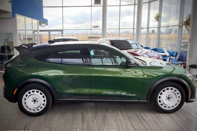 Ford Mustang Mach-E din 2024 cu 10.902 km - oferta FOR156132 - foto 8