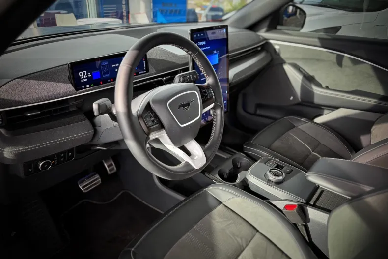 Ford Mustang Mach-E din 2024 cu 10.902 km - oferta FOR156132 - foto 19