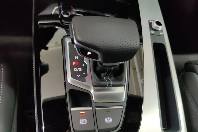 Audi Q5 din 2025 cu 16.000 km - oferta AUD156149 - foto 10