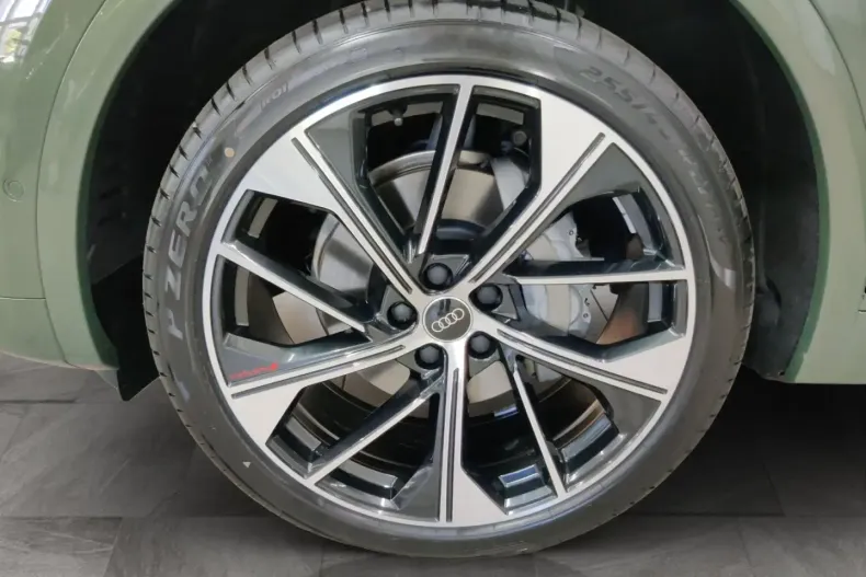 Audi Q5 din 2025 cu 16.000 km - oferta AUD156149 - foto 14