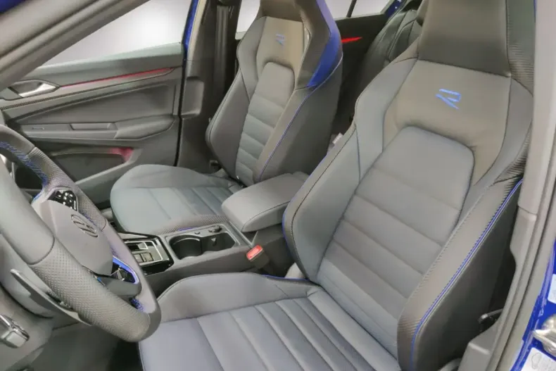 Volkswagen Golf din 2024 cu 9.500 km - oferta VOL156151 - foto 5