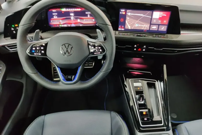 Volkswagen Golf din 2024 cu 9.500 km - oferta VOL156151 - foto 6