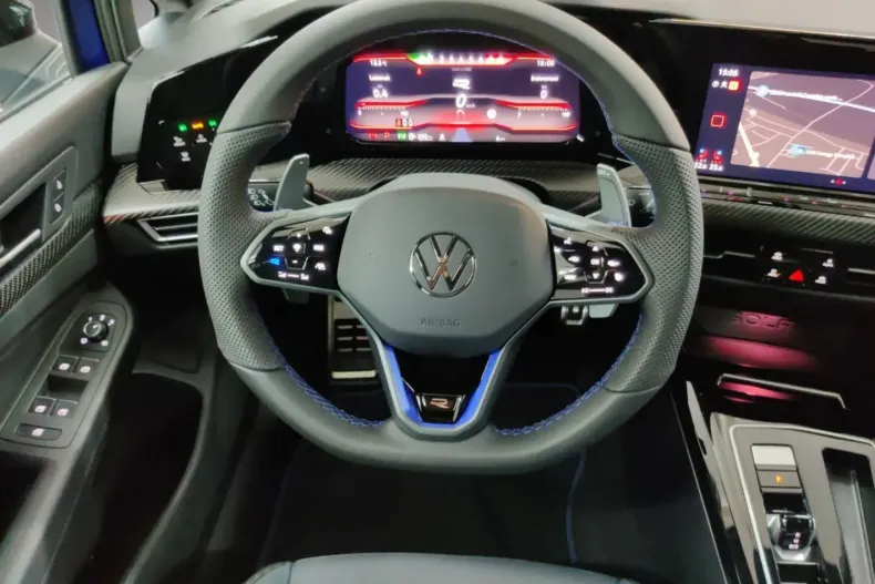 Volkswagen Golf din 2024 cu 9.500 km - oferta VOL156151 - foto 7