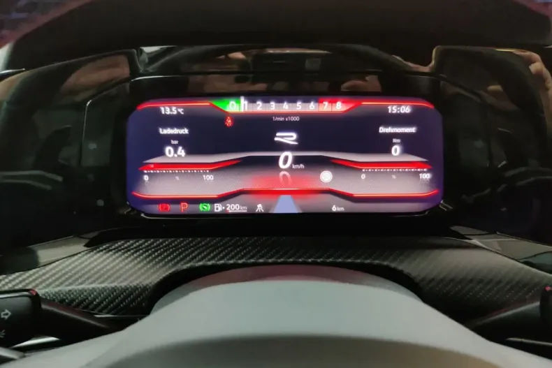 Volkswagen Golf din 2024 cu 9.500 km - oferta VOL156151 - foto 8