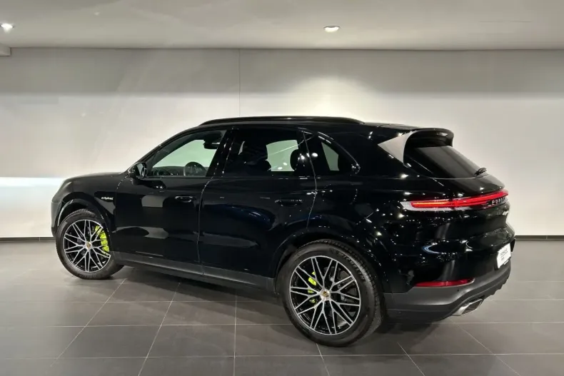 Porsche Cayenne din 2024 cu 27.750 km - oferta POR156152 - foto 3