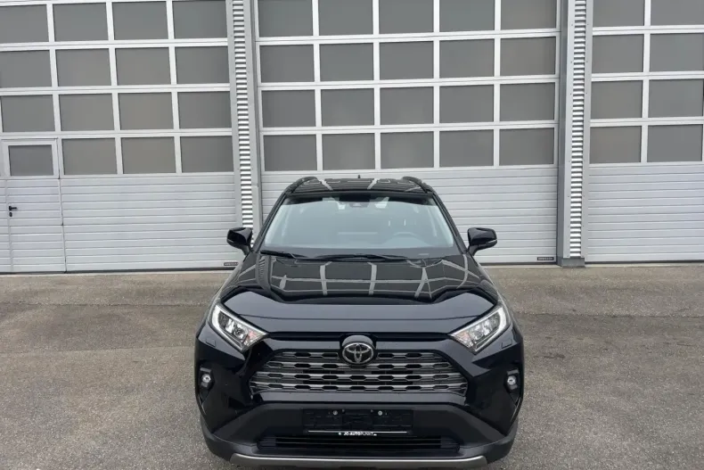Toyota RAV4 din 2023 cu 33.950 km - oferta TOY156155 - foto 2