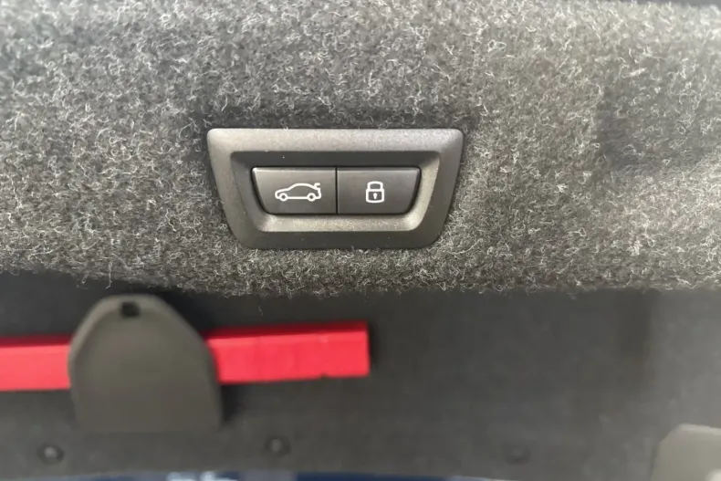 BMW 520 din 2024 cu 26.864 km - oferta BMW156156 - foto 13