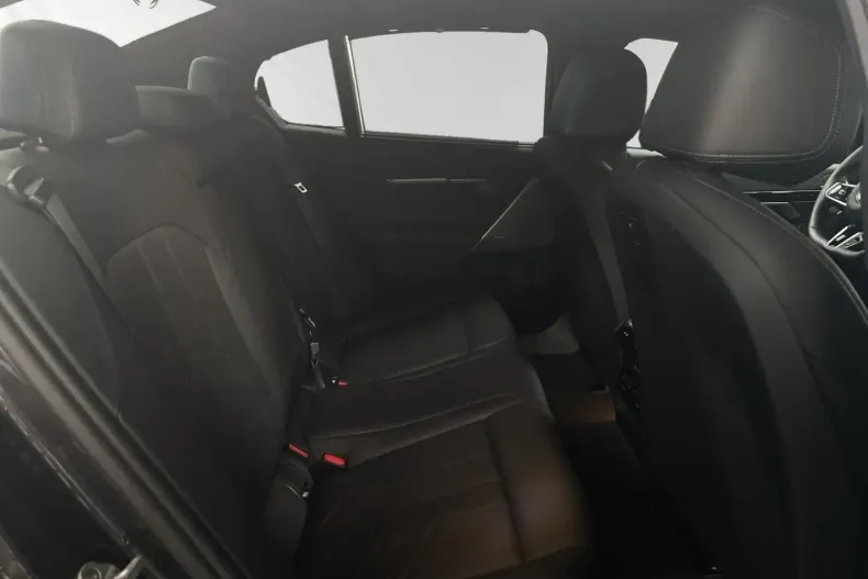 BMW 520 din 2024 cu 19.650 km - oferta BMW156157 - foto 11