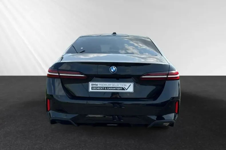 BMW 530 din 2025 cu 6.862 km - oferta BMW156158 - foto 5