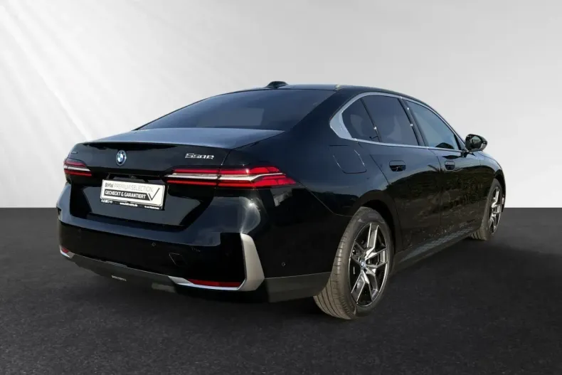 BMW 550 din 2024 cu 37.850 km - oferta BMW156159 - foto 3