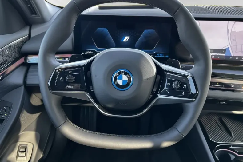 BMW 550 din 2024 cu 37.850 km - oferta BMW156159 - foto 11