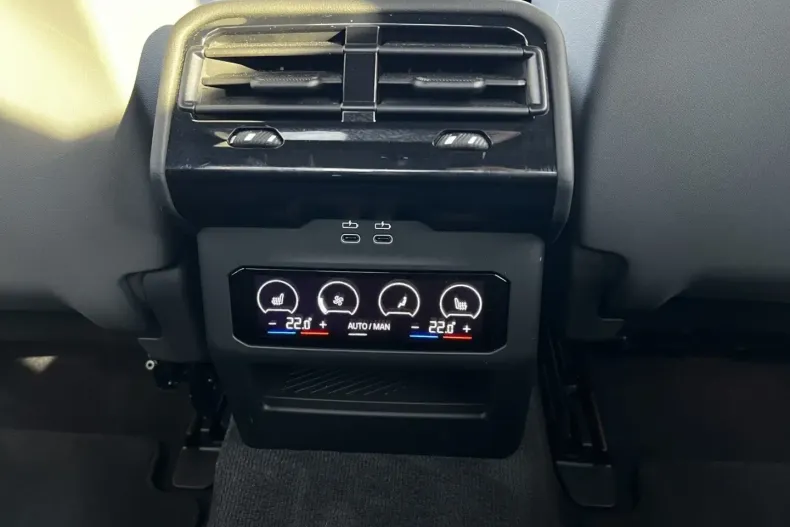 BMW 550 din 2024 cu 37.850 km - oferta BMW156159 - foto 17