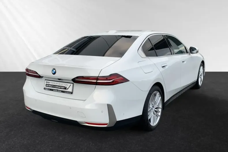 BMW 520 din 2024 cu 12.350 km - oferta BMW156162 - foto 3