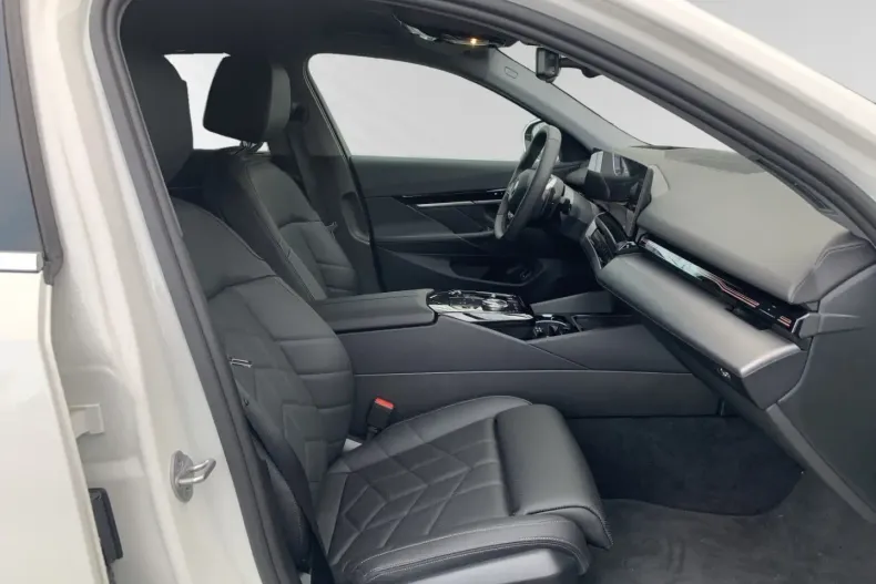 BMW 520 din 2024 cu 12.350 km - oferta BMW156162 - foto 7