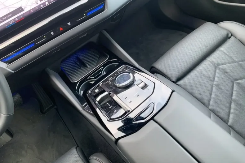 BMW 520 din 2024 cu 12.350 km - oferta BMW156162 - foto 10