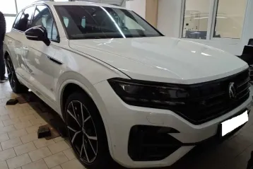 Volkswagen Touareg din 2021 - oferta VOL156163