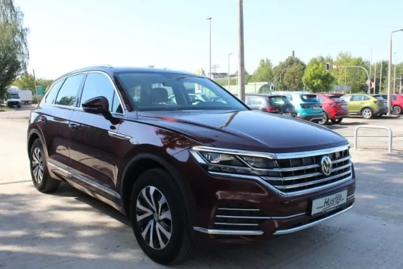 Volkswagen Touareg din 2020 cu 84.659 km - oferta VOL156167 - foto 1