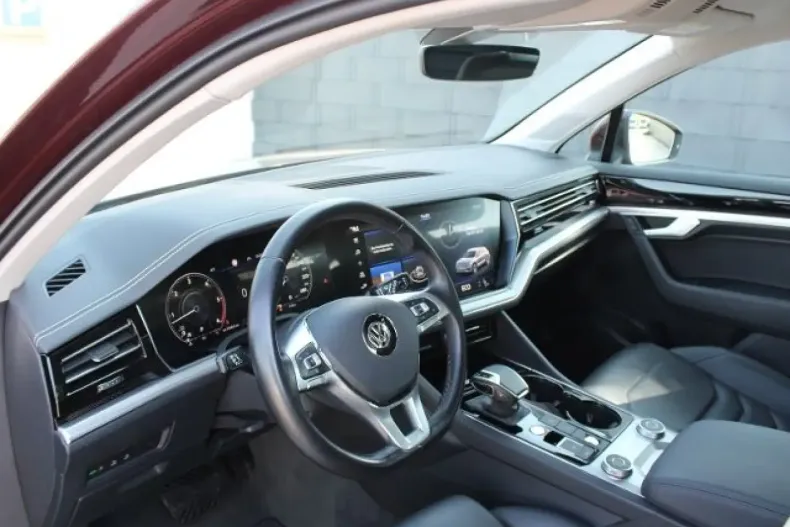 Volkswagen Touareg din 2020 cu 84.659 km - oferta VOL156167 - foto 6