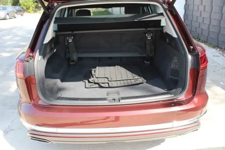 Volkswagen Touareg din 2020 cu 84.659 km - oferta VOL156167 - foto 17