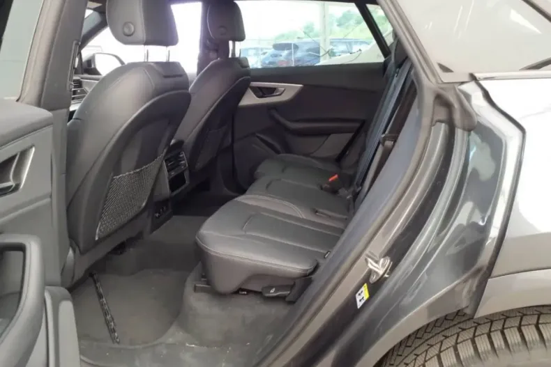 Audi Q8 din 2025 cu 27.988 km - oferta AUD156169 - foto 5