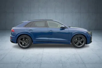 Audi Q8 din 2025 - oferta AUD156171