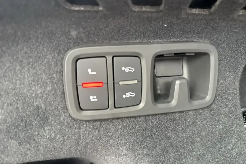 Audi Q8 din 2025 cu 28.908 km - oferta AUD156171 - foto 14